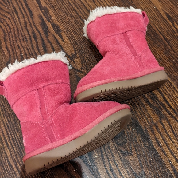 Koolaburra by UGG Aribel Short Boot Toddler - Like New - Picture 5 of 8